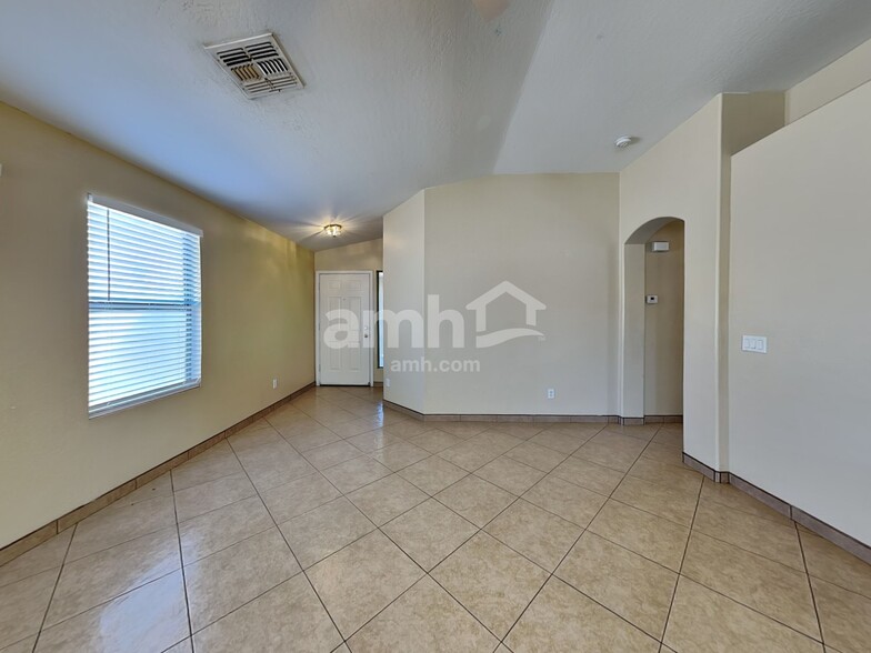 Building Photo - 3733 W Nancy Ln