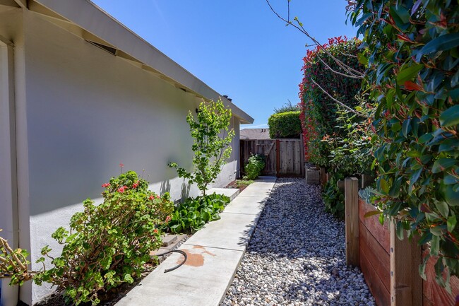 Building Photo - 3BR/2.5BA Mills Estates Home + Bonus Room | Bay Views, Yard & 2-Car Garage | YouTube Tour