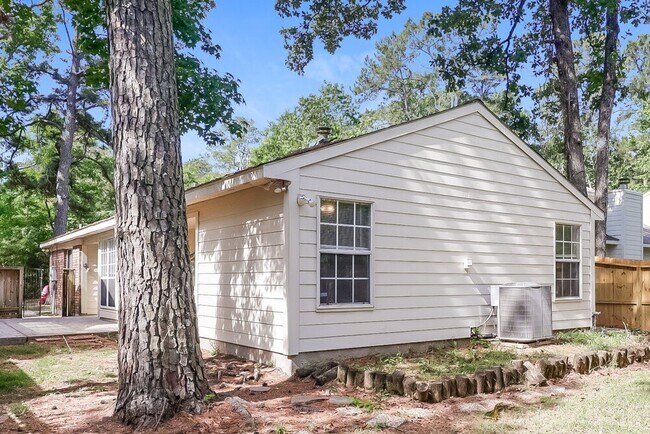 Building Photo - 23 Emery Cliff Pl