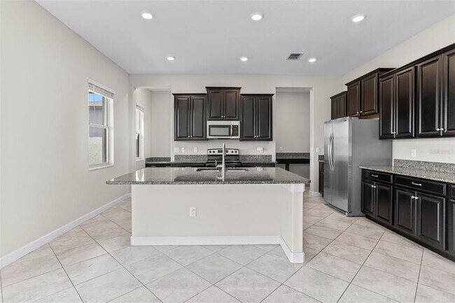 Building Photo - 11715 Navajo Sandstone St