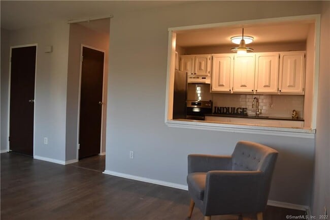 Building Photo - 27 Bostwick Arms