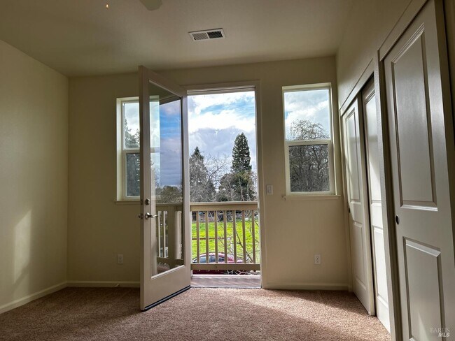 Building Photo - 2042 Ravello Way