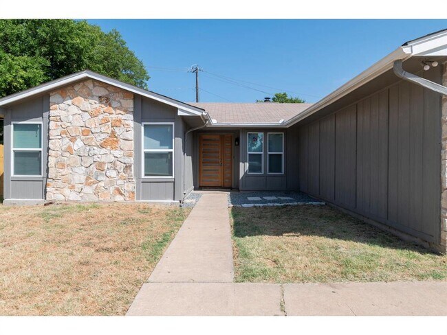 Building Photo - 606 Elderberry Cove