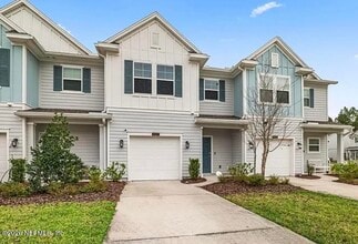 Building Photo - 10357 Benson Lake Dr