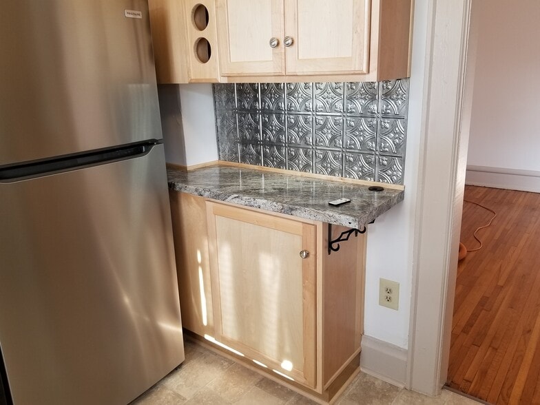 Lower cabinet - 143 W 1st Ave