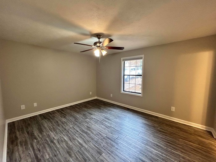 Building Photo - 1008 Tyree Ct S