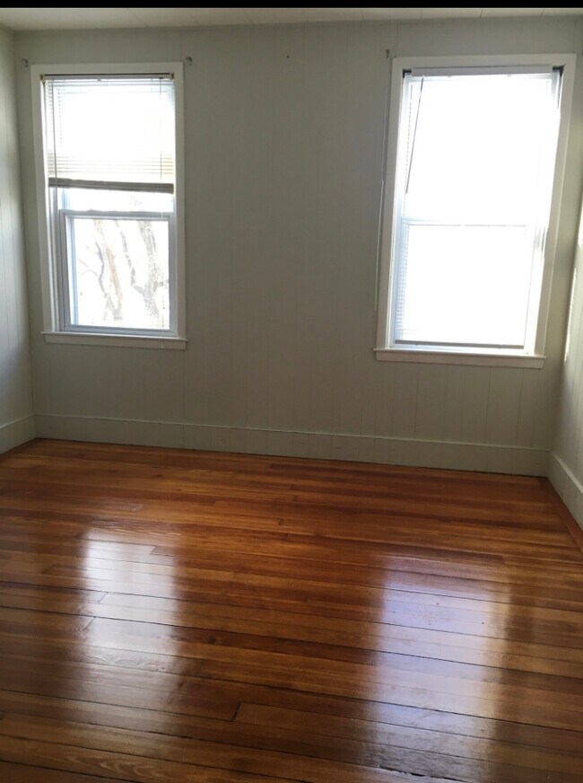 Bedroom 2 - 1548 Smith St