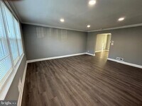 Building Photo - 1579 Dellsway Rd