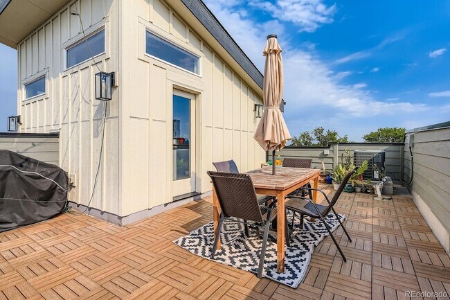 Building Photo - 1280 E Hampden Ave