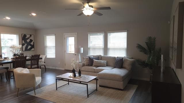 Building Photo - 3401 Triumph Dr