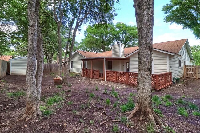 Building Photo - 11700 Fence Post Trail