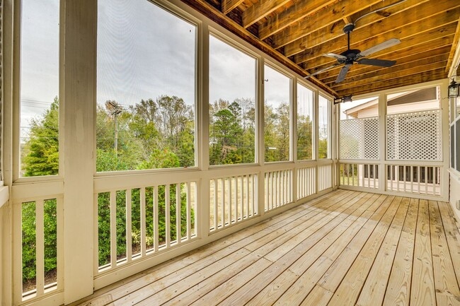 Building Photo - Gorgeous 4 bedroom 3.5 bath home in Riverwalk of Rock Hill!