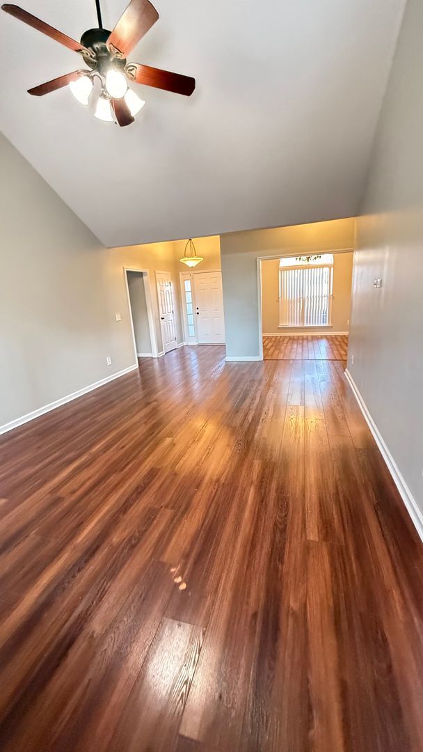 Building Photo - 1500 Cedar Hill Trail