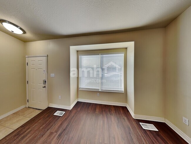 Building Photo - 1496 N 2150 W