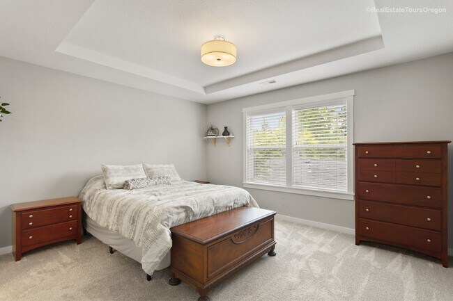 Building Photo - Bright and Modern Home Near Woodstock with...