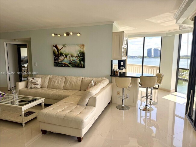 Building Photo - 1000 W Island Blvd