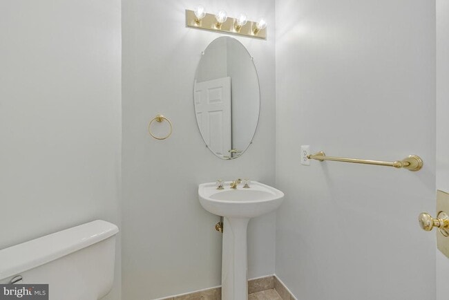 Building Photo - 10857 Hunter Gate Way