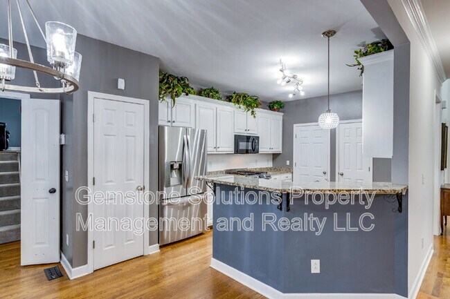Building Photo - 1024 Belcor Dr
