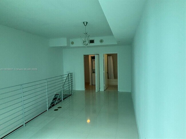 Building Photo - 60 SW 13th St