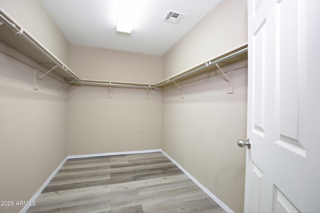 Building Photo - 18515 W Sunbelt Dr