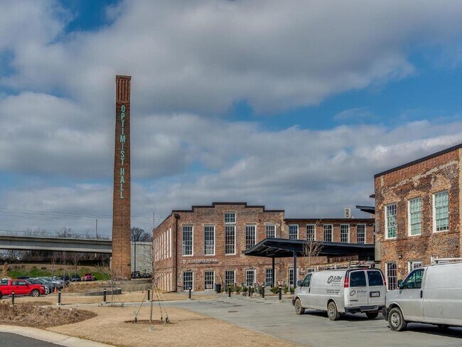 Building Photo - 1310 N Davidson St