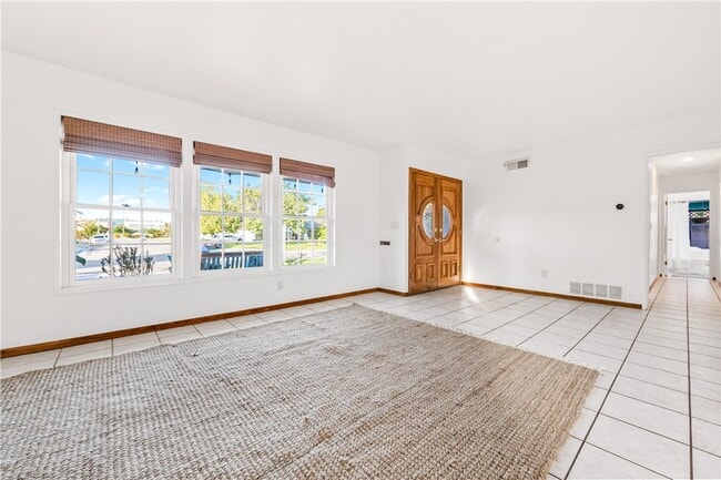 Building Photo - 6682 Alexandria Dr