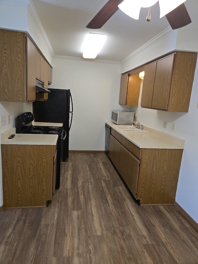 Kitchen - 2215 Sylvan Way