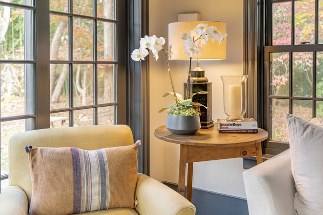 Building Photo - 93 Schellinger Rd