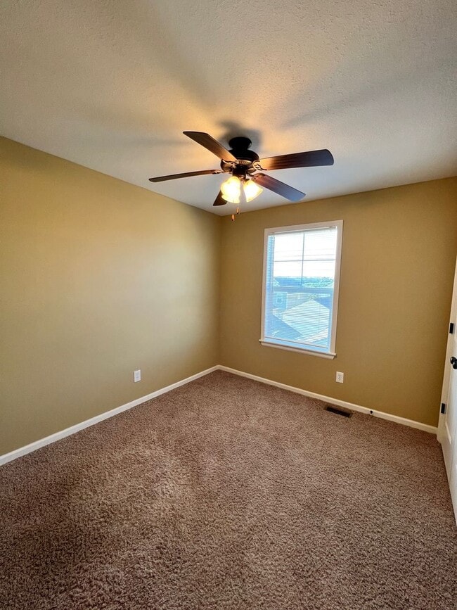 Building Photo - Olivia Farms Subdivision