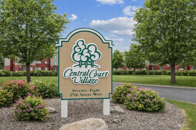 Building Photo - Central Court Village