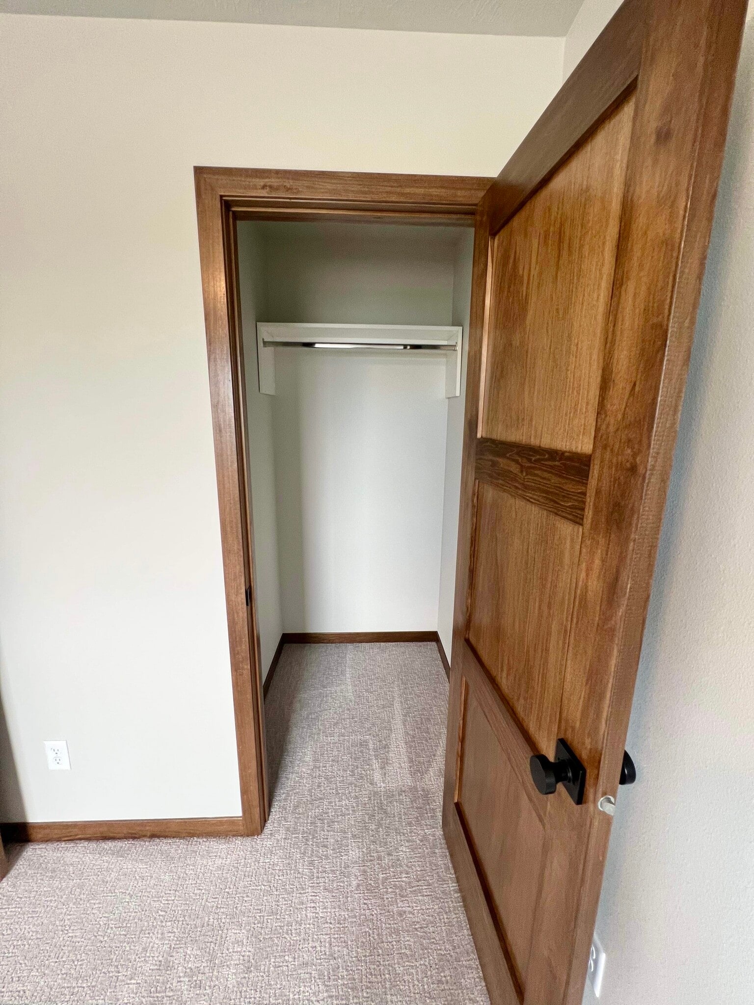 Building Photo - 5104 S Dubuque Ave