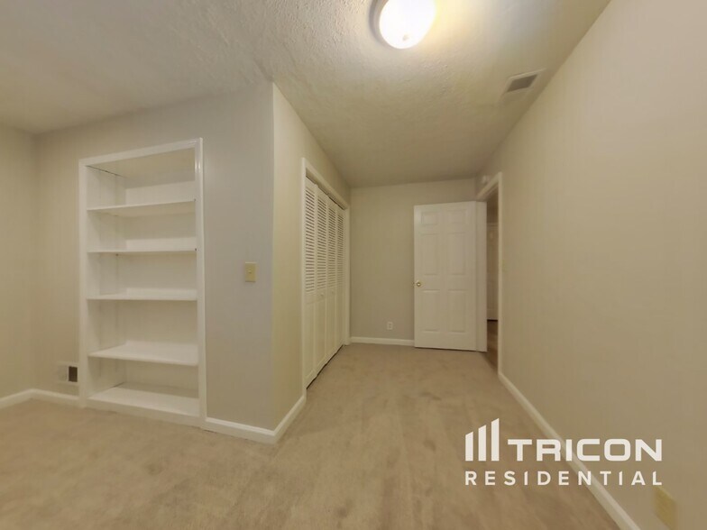 Building Photo - 2744 Country Creek Way NW
