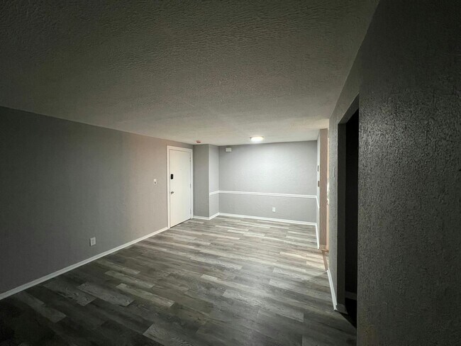 Building Photo - 13430 Euclid Ave