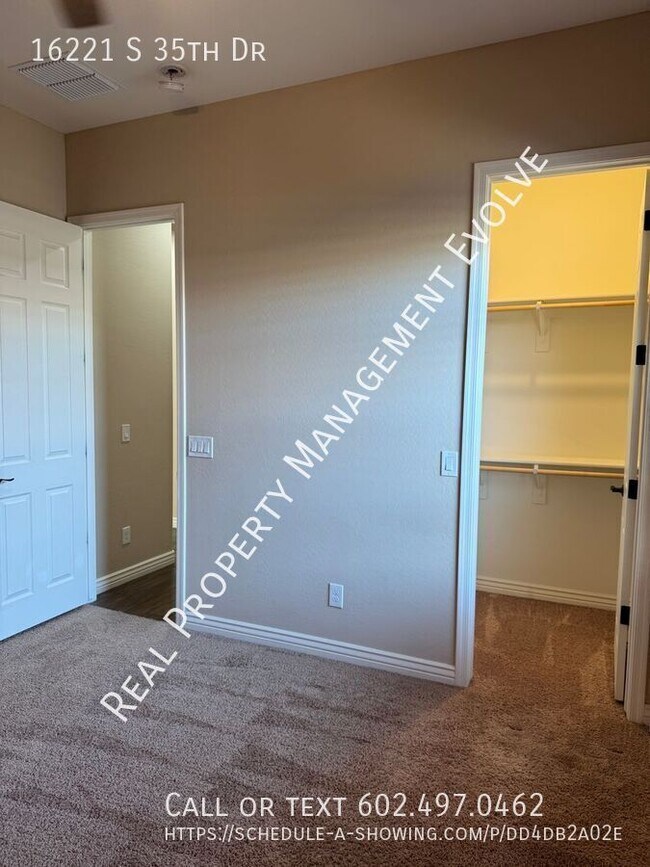Building Photo - 16221 S 35th Dr