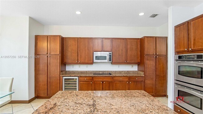Building Photo - 7833 SW 194th Terrace
