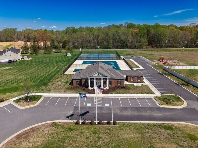 Building Photo - 9366 Alder Dr