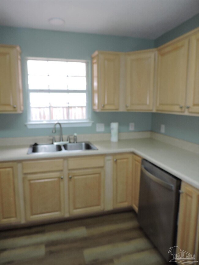 Building Photo - 5917 Last Big Tree Ln