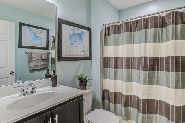 Building Photo - Luxury Townhome for rent!