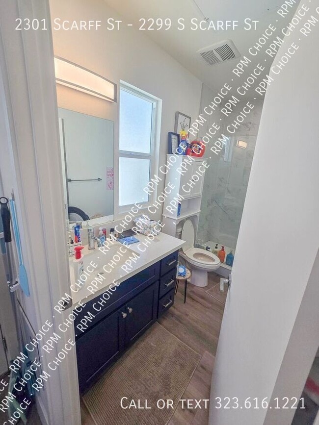 Building Photo - 2301 Scarff St