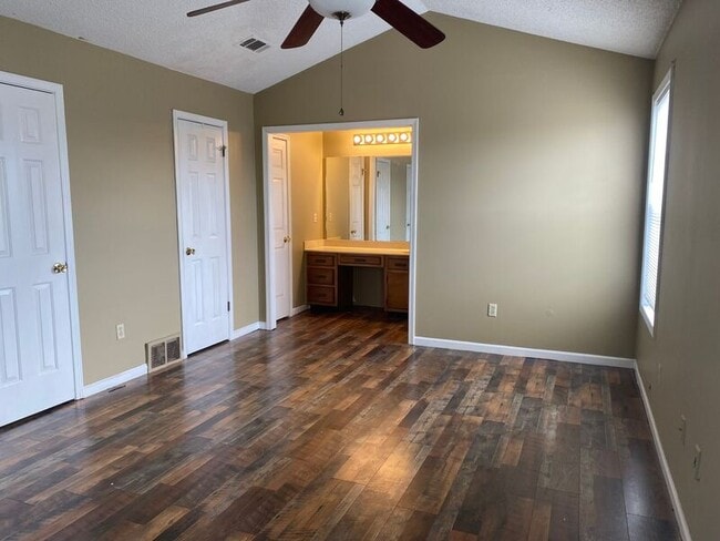 Building Photo - 3736 Deer Crossing