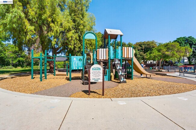 Building Photo - 20 Ryland Park Dr