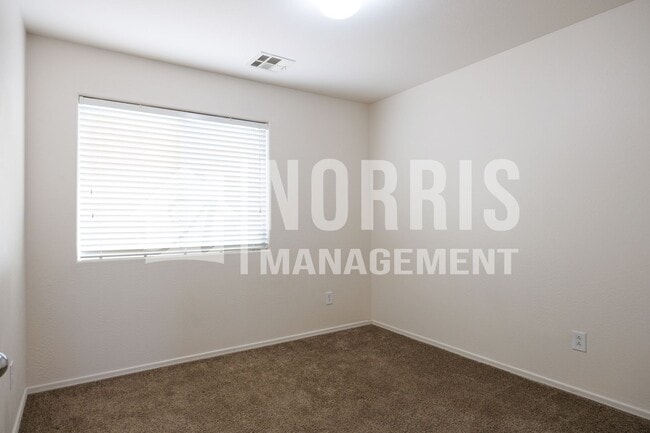 Building Photo - Beautiful Home for Rent NOW