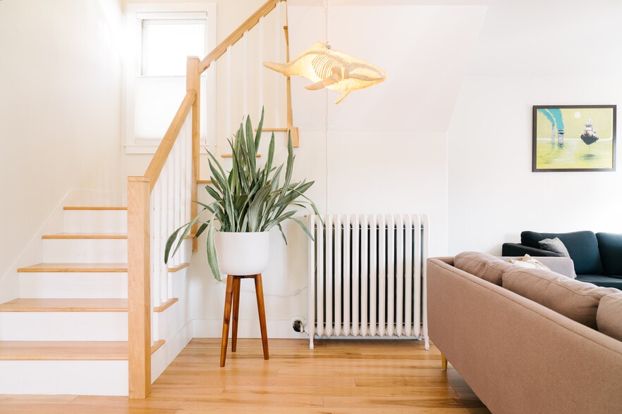 Building Photo - 80 Maple St