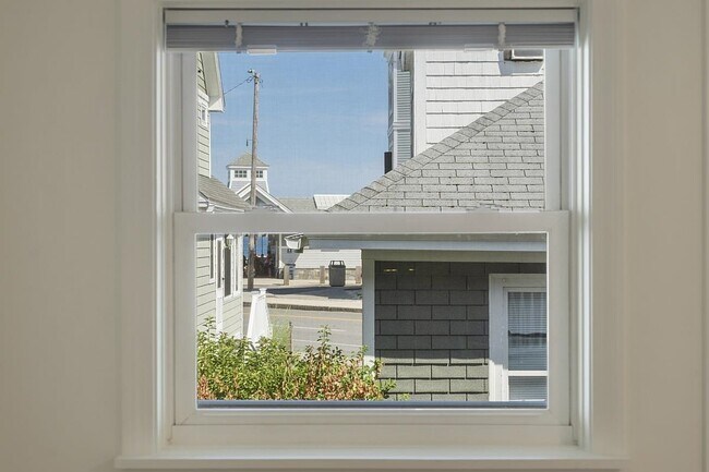 Building Photo - 6 Ashworth Ave