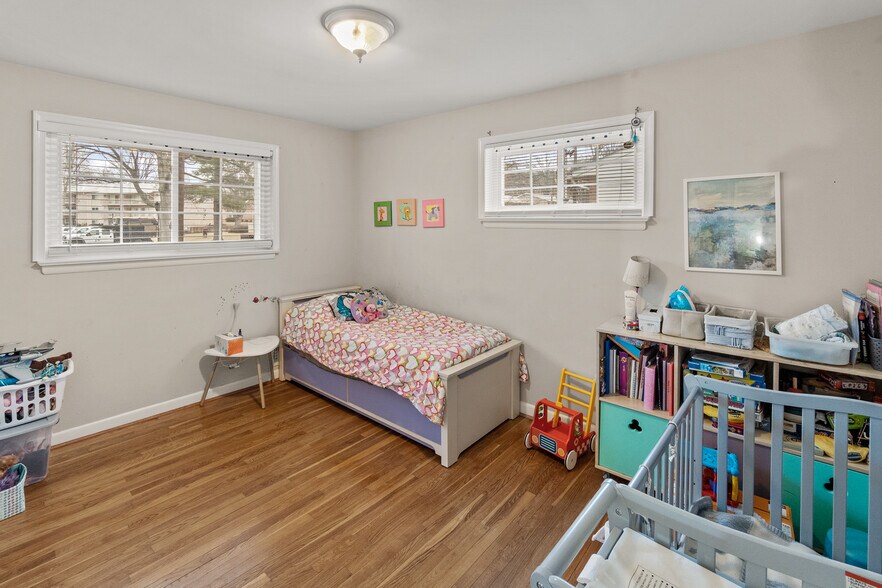 Building Photo - 212 Rollins Ave