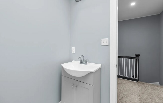 Building Photo - 260X Garrett Ave