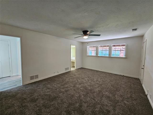 Building Photo - 2220 Eastwood Dr