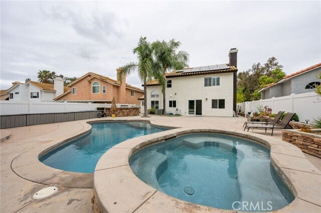 Building Photo - 2982 La Vista Ave