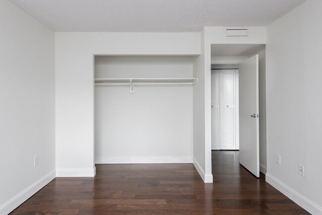 Building Photo - 73 Broad Reach