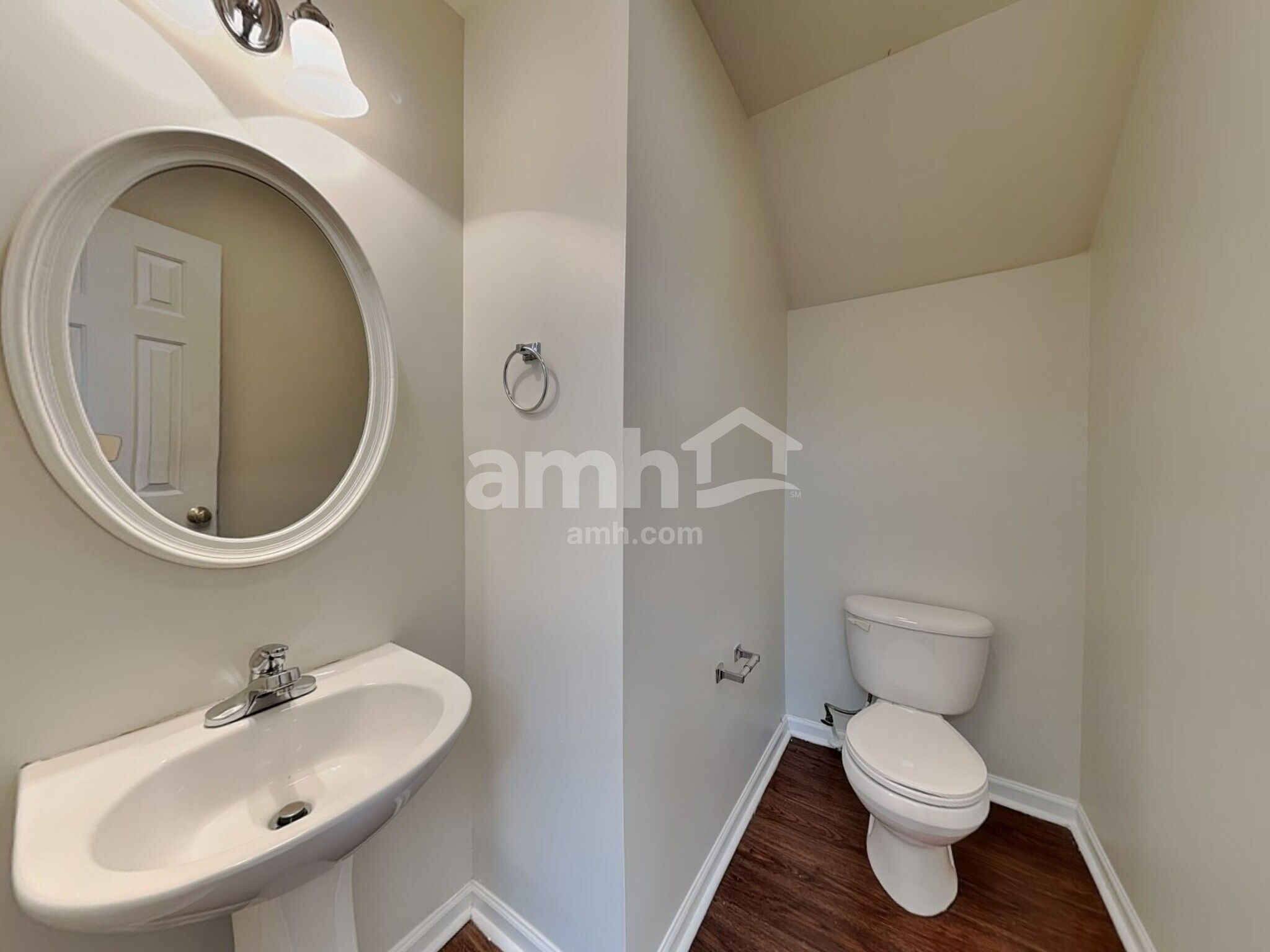 Building Photo - 5065 Walden Ridge Dr